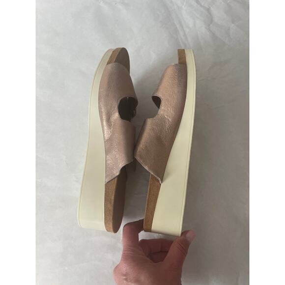 Lucky Brand Genuine Leather Pink Pearl Shimmer Slip On Sandal Women Size 10 - Picture 7 of 8